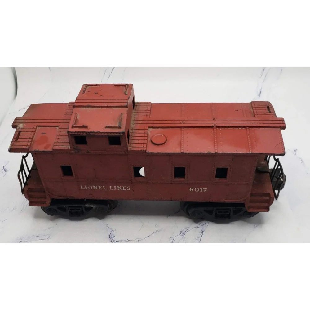 Vintage Lionel Lines 6017 Red Caboose O Gauge Train Car